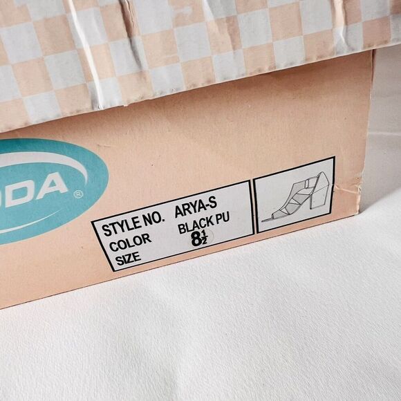 SODA ARYA-S Sz 8.5 Lace Up Heels Black Faux Wood Heels EUC - Picture 13 of 13